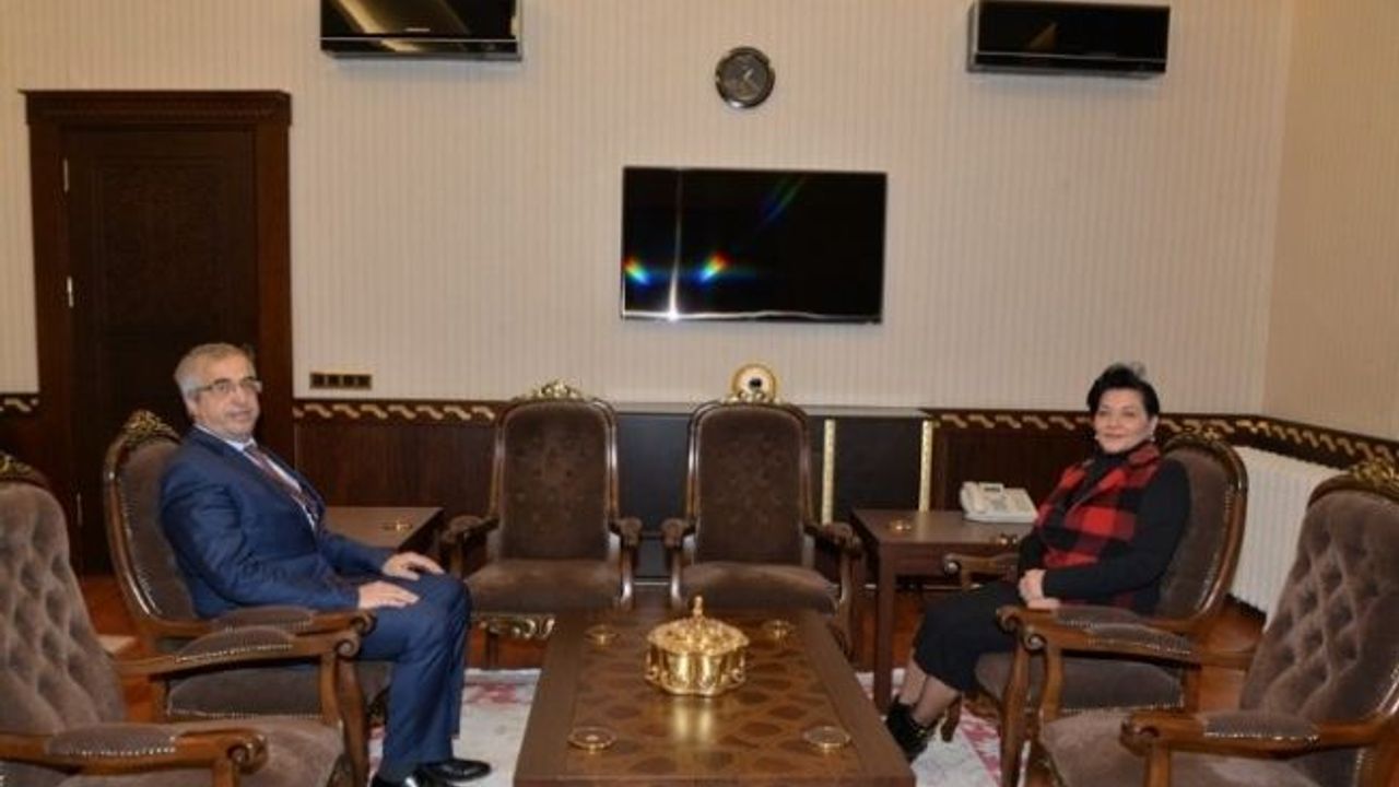 KLÜ Rektörü Prof. Dr. Şengörür’den Vali Civelek’e ziyaret