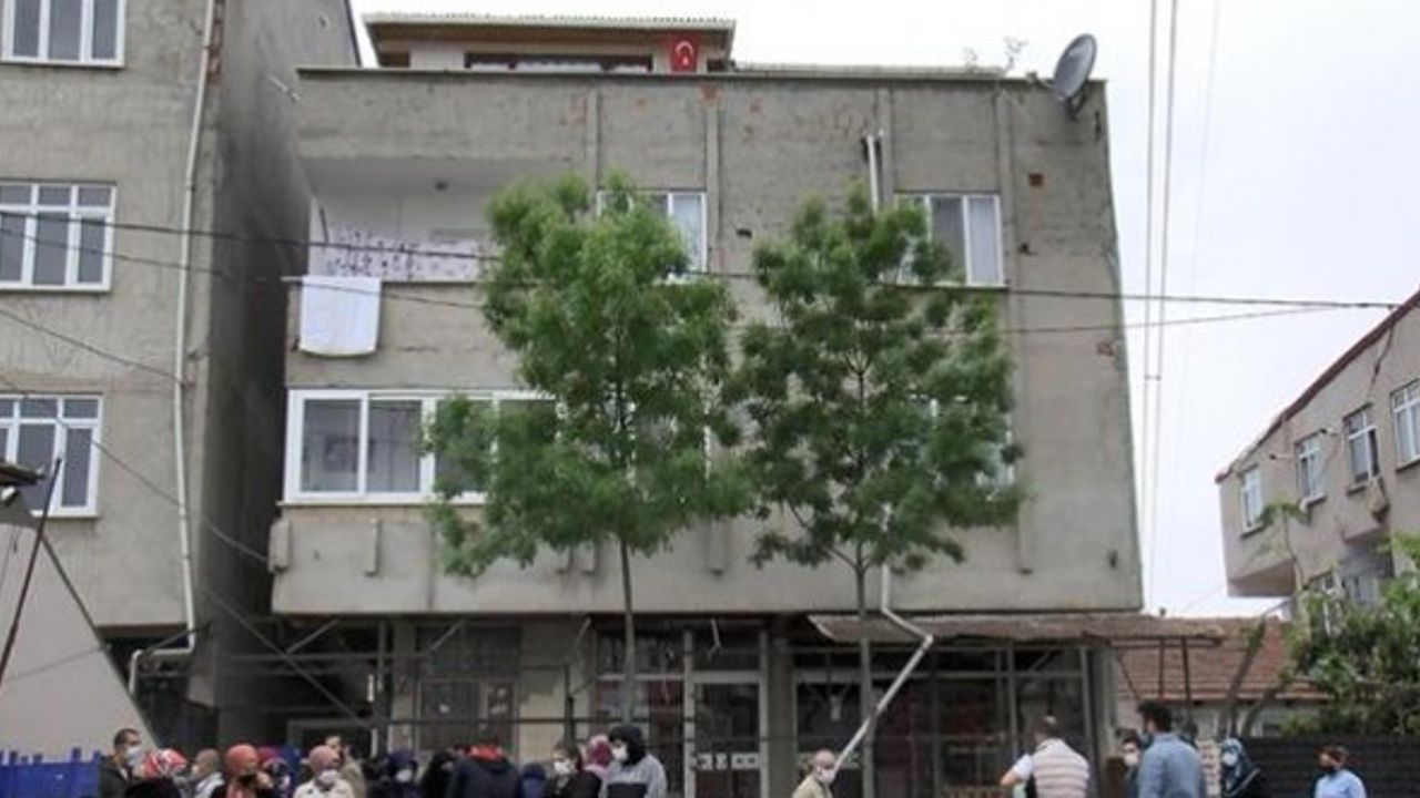 Buzluktan Çıkardığı Tavuk Faciaya Yol Açtı: 2 Kişi Öldü