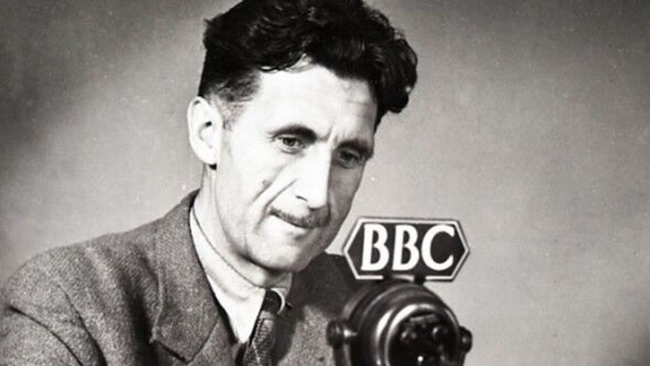 George Orwell'in makalesini çalan yazar kimdir hangi romanın yazarıdır?