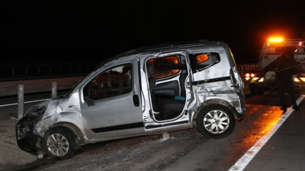 Karaman'da yola çıkan köpek kazaya neden oldu Mediha Barçın öldü, 3 kişi yaralandı