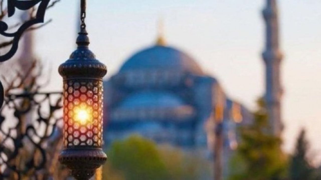 Bugün Miraç kandili mi? Miraç ne demek Miraç gecesi ne oldu Hz. Muhammed ne gördü?