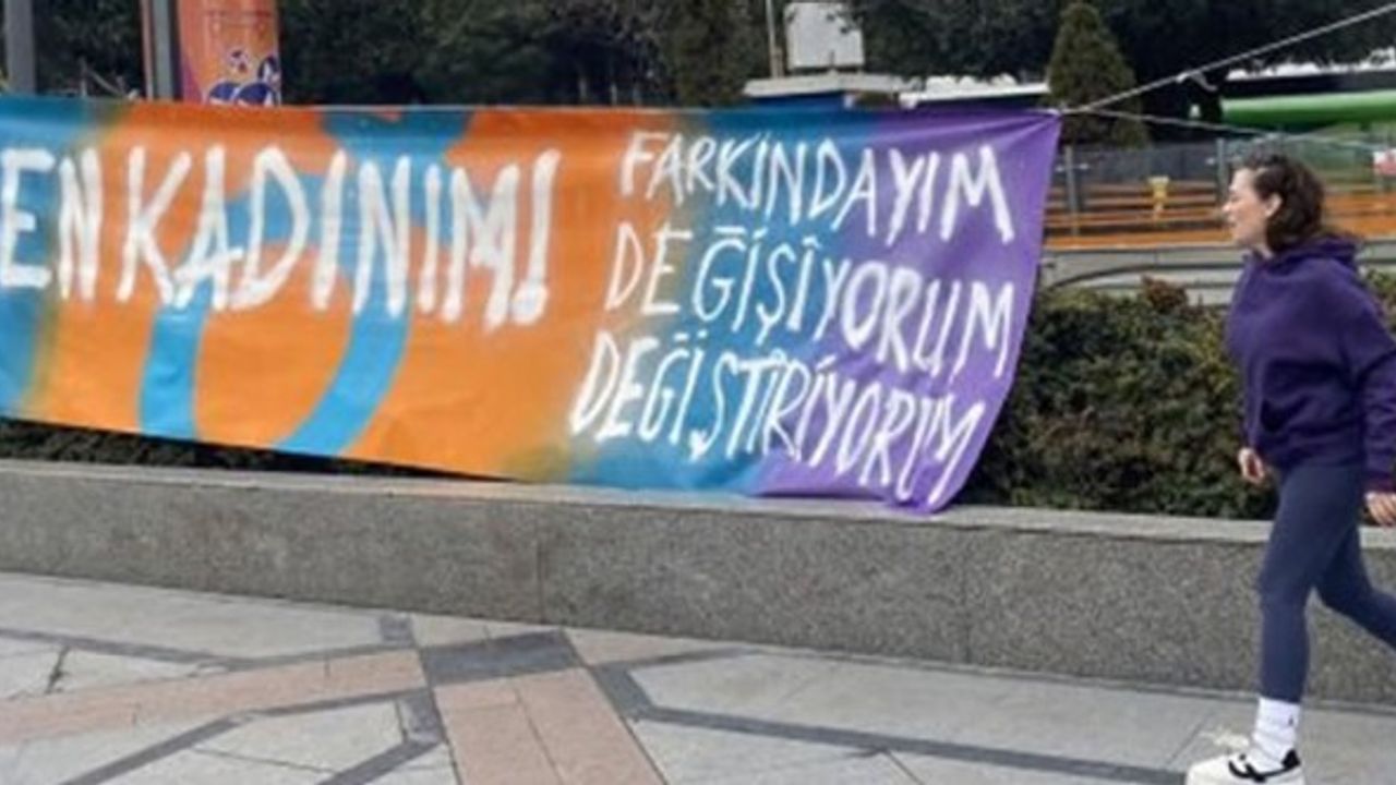 Demet Evgar kimdir kaç yaşında evli mi eşi sevgilisi kim çocuğu var mı?