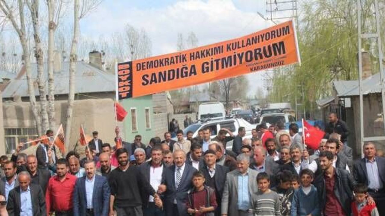 AK Parti’yi protesto eden Küresünni Aşireti sandığı boykot kararı aldı