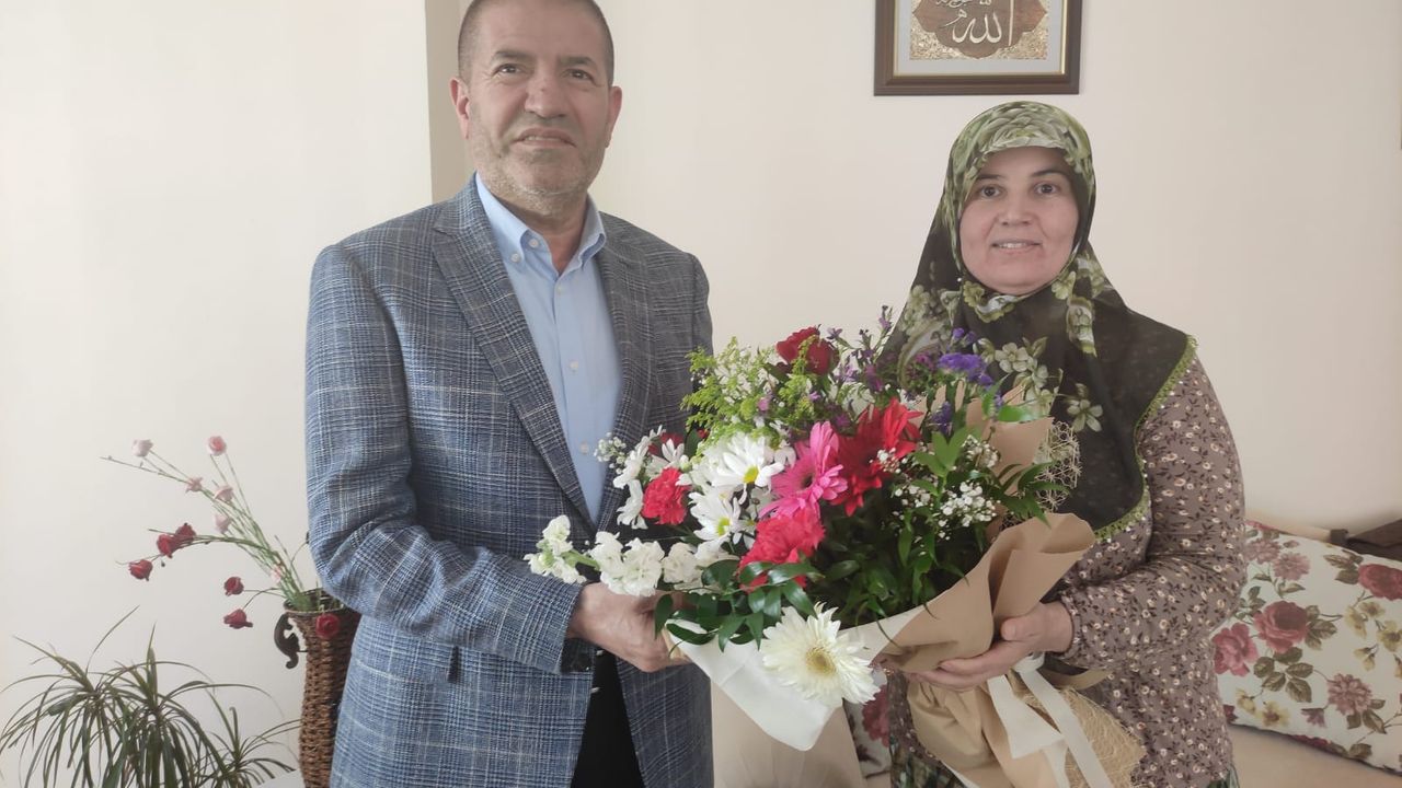 Sami Kervancıoğlu: 'Başta şehit anneleri olmak üzere tüm annelerimizin anneler gününü kutluyorum'