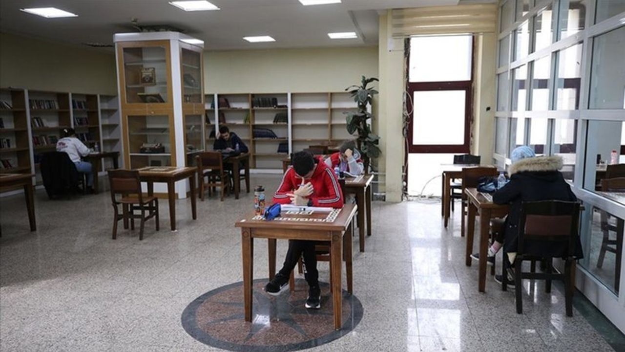 Kahramanmaraş'ta Depremzede Öğrenciler İçin Kütüphaneler Açıldı!