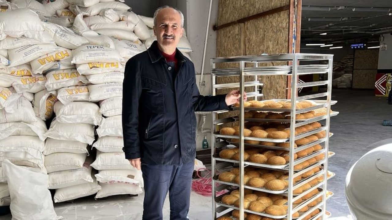 Kahramanmaraş'ta Günde 19 Bin Ekmek Depremzedelere Ücretsiz Dağıtılıyor!
