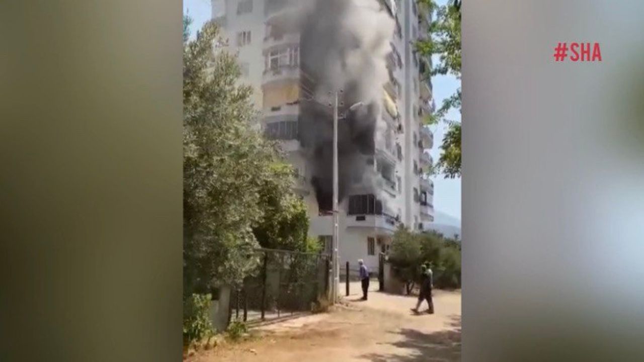 Adana'da Aynı Apartmanda Bir Günde 4 Kez Yangın Çıktı!