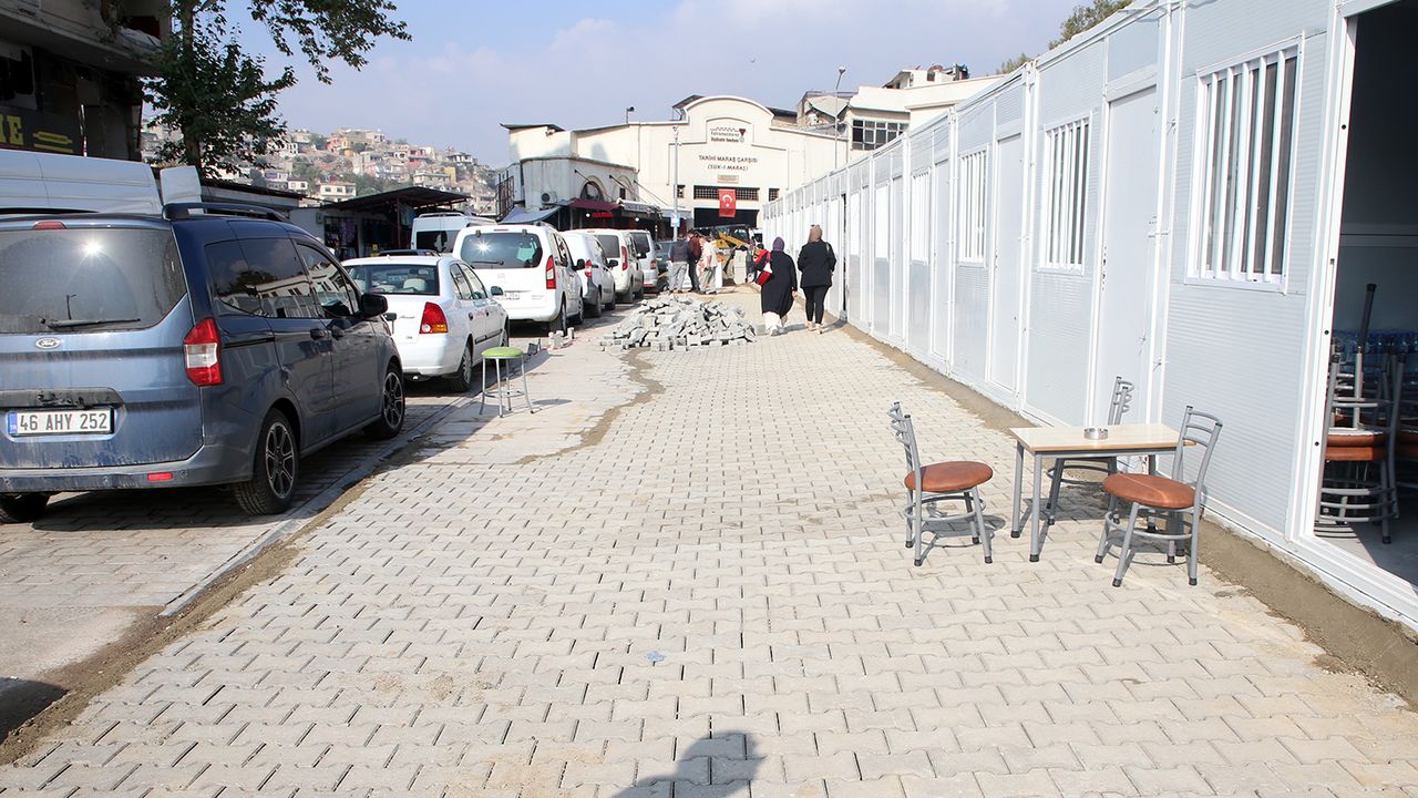 Kahramanmaraş'ta Depremden Zarar Gören Yollar Onarılıyor!