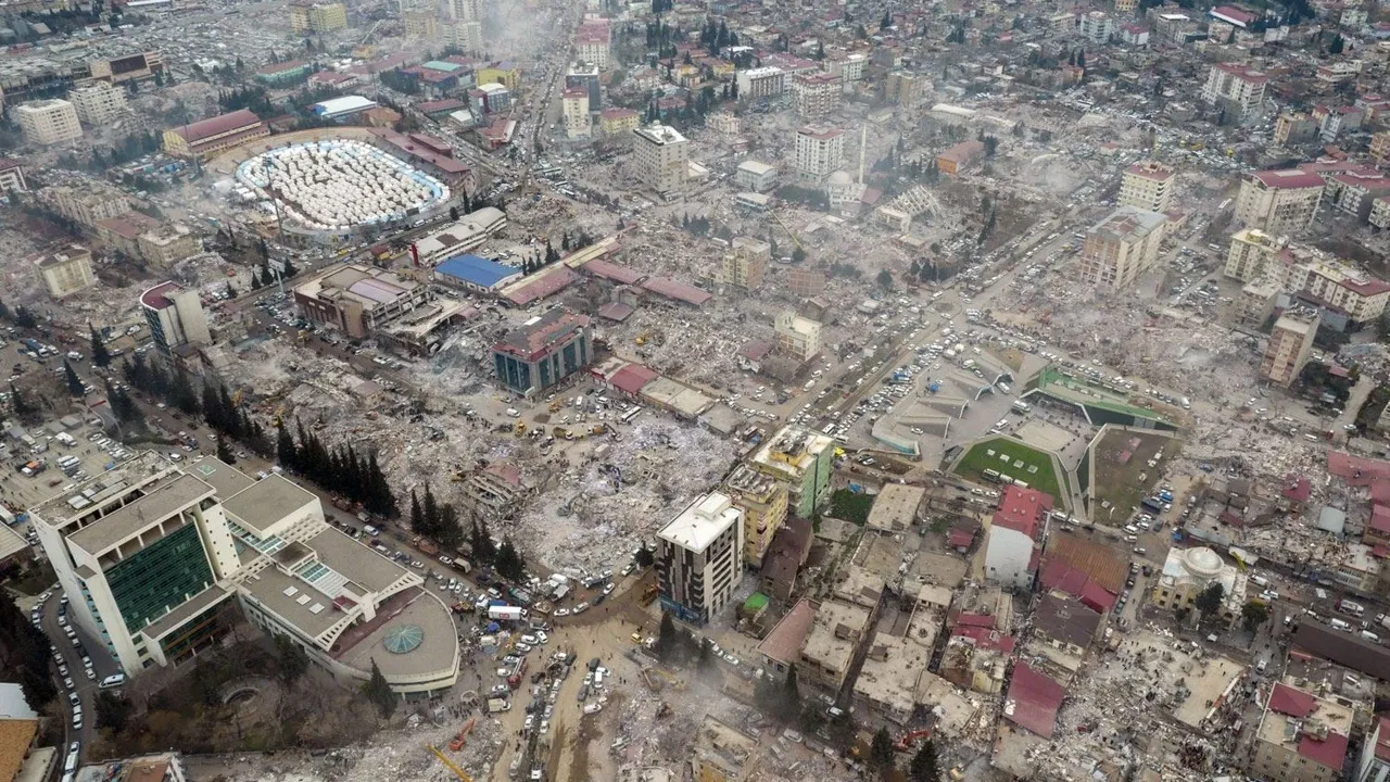Yapı Kredi, Deprem Bölgesine 80 Milyon Dolarlık Destek Sağlıyor!