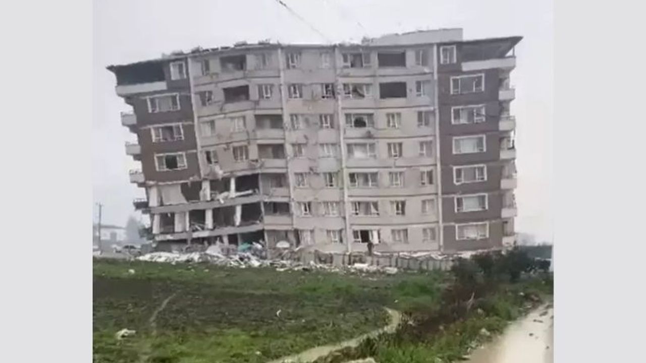 Müteahhit Kahramanmaraş Depreminde Yıkılan Apartmanını 'Hatırlayamadı!'