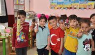 Kahramanmaraş'ta Minikler "Oyuncaksız Oyun Projesi" ile eğlenip el becerilerini geliştirdi