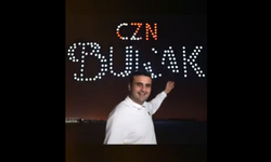 CZN Burak'tan Drone Şov: Gökyüzüne Adını Yazdırdı