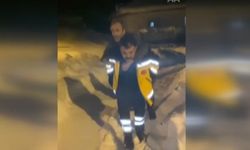 Sağlık çalışanının fedakarlığı alkış aldı hastayı 500 metre sırtında taşıdı