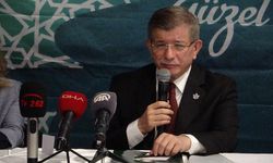 Ahmet Davutoğlu:  'Mültecileri göndereceğiz' demek, söylem olarak kulağa hoş gelebilir, ama gerçekçi olmaz!
