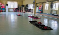 Kahramanmaraş'ta sağlıklı yaşama teşvik için kadınlara fitness, aerobik ve pilates eğitimleri veriliyor!
