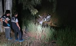 Adana'da dere yatağına devrilen otomobildeki 2 kişi öldü