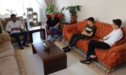 Kahramanmaraş'ta çocukları için iş hayatını bırakıp 3 çocuğa "koruyucu anne" oldu