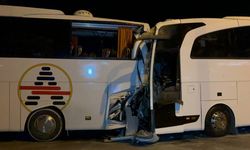 Antalya'da 2 Yolcu Otobüsü Çarpıştı: 25 Kişi Yaralandı!