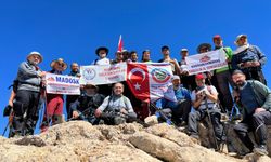 Kahramanmaraşlı Dağcılar Berit Dağı'nda Zirve Yaptı!