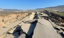 Kahramanmaraş'ta Depremde Bazı Köy Yolları Yok Oldu!
