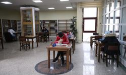 Kahramanmaraş'ta Depremzede Öğrenciler İçin Kütüphaneler Açıldı!