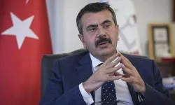 Bakan Tekin Sosyal Medyayı İkiye Böldü! Kız Okulları Açılmalı mı? Açılmamalı mı?
