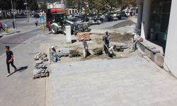Kahramanmaraş Azerbaycan Bulvarı’nda Yürüyüş Yolları Onarılıyor!