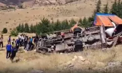 Malatya'da Kamyon Şarampole Uçtu: 2 Ölü, 2 Yaralı!