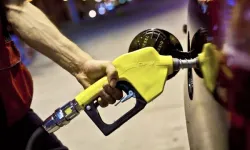 Motorin ve LPG’de Çifte İndirim: Fiyatlar Düşüşe Geçti!
