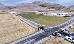 Kahramanmaraş Büyükşehir’den Elbistan’da Yol Atağı