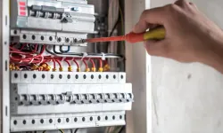 Kahramanmaraş'ta Elektrikler Kavurucu Sıcaklara Dayanamadı
