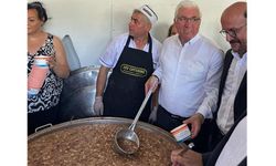 Elif Ana Türbesi’nde 6 Bin Kişilik Aşure Buluşması