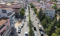 Kahramanmaraş Göksun’un Merkezinde Kaldırımlar Yenileniyor