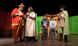 Kahramanmaraş'ta 'Uykusuz Kral' Minik Seyircilerle Buluştu