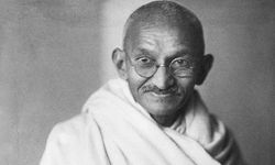 Mahatma Gandi Nobel Barış Ödülü Kazanmış mıdır? Kim Milyoner Olmak İster’de Sorulan “Nobel Barış Ödülü” Sorusu