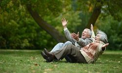 Yaşlılık Bilimi Nedir? Yaşlanma Sürecini İnceleyen Bilim Dalı: Gerontoloji