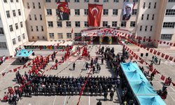 Kahramanmaraş’ta 23 Nisan Töreni: Saldırıda Hayatını Kaybedenler Anıldı