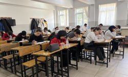 Kahramanmaraş’ta Gençlere Büyük Destek: 7 Bin Kişi Deneme Sınavında Ter Döktü