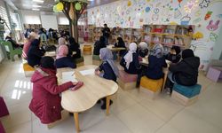 Kahramanmaraş’ta Çocuklar Yazmanın Büyüsünü Keşfetti