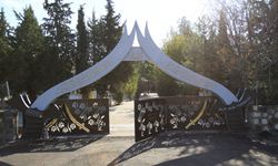Kahramanmaraş’ta Elif Ana Türbesi’nde Skandal Olay!