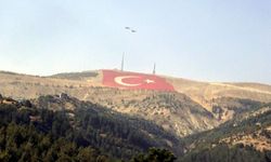 Kahramanmaraş’ın Dev Türk Bayrağı Yeniden Eski İhtişamına Kavuşuyor!