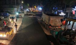 Kahramanmaraş'ta Gece Asfalt Mesaisi: İki Kritik Cadde Yenileniyor