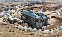 Kahramanmaraş Önsen’deki Bin Yataklı Devlet Hastanesi Hızla Yükseliyor