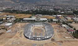 Yeni Kahramanmaraş Stadyumu'nda Tribünler Tamamlandı, Çatı Yükseliyor