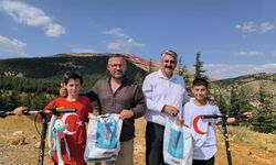 Kahramanmaraş'ta İki Öğrenci Dev Bayrağa Ulaştı: Scooterla 1830 Rakıma Çıktılar