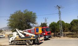 Kahramanmaraş’ta TOKİ’nin yanında alevler yükseldi: Yangın büyümeden söndürüldü