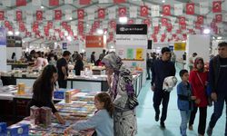 Kahramanmaraş Kitap Fuarı’na Hafta Sonu Yoğun İlgi: KAFUM Doldu Taştı