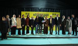 Kahramanmaraş Kitap Fuarı'nda Yazar Salih Zengin'den Ailelere Kritik Okuma Uyarısı!