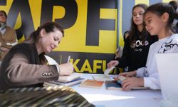 Kahramanmaraş Kitap Fuarı'nda Şermin Yaşar Coşkusu! KAFUM'da Son Gün İzdihamı Yaşandı