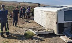 Adıyaman’da tütün işçilerini taşıyan minibüs devrildi: 12 kişi yaralandı